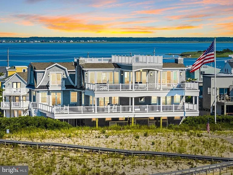 6715 Ocean Boulevard