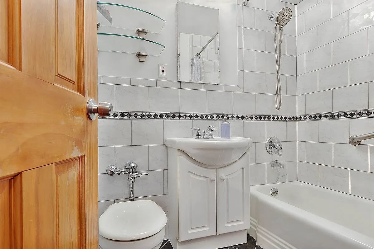 333 East 34th Street #2O