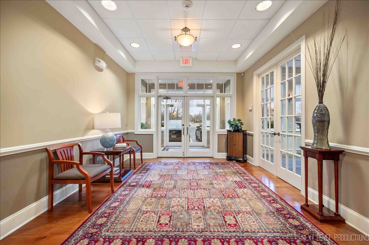 400 Knoll St Unit C, Wheaton IL. High-Yield Office Investment Opportunity