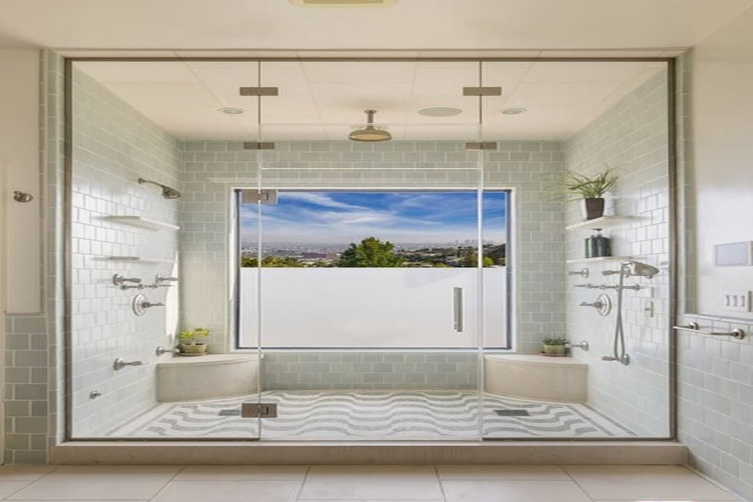 Aria Manor, Sunset Plaza Dr, 90069