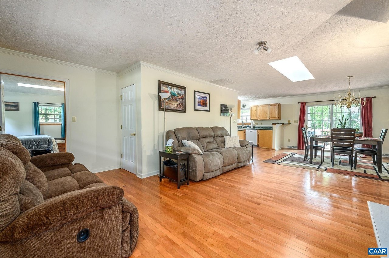 23 Mesquite Pl