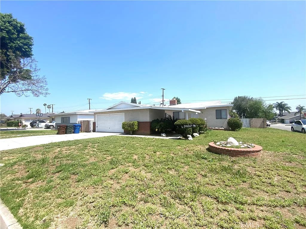 14927 Walbrook Dr
