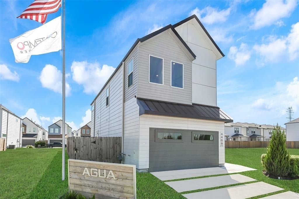 4414 Ibiza Ln