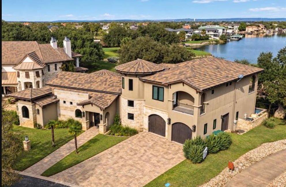 5-Bedroom Lake LBJ Home Going to Auction | Horseshoe Bay, Texas