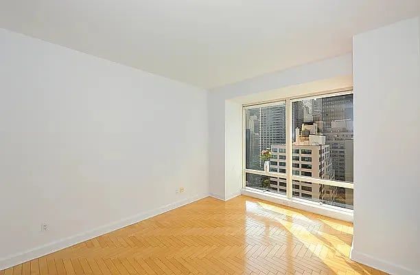 845 United Nations Plaza #56E