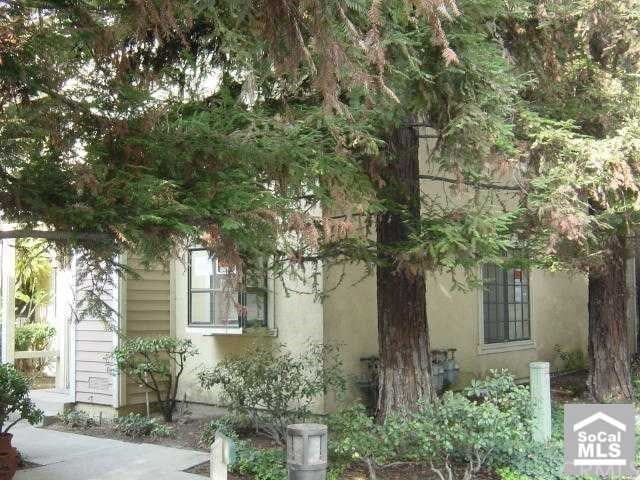 700 E Lake Dr #64