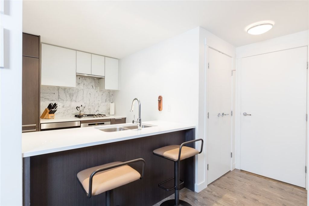 110 Switchmen St, #902