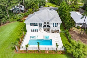 225 La Canosa Boulevard