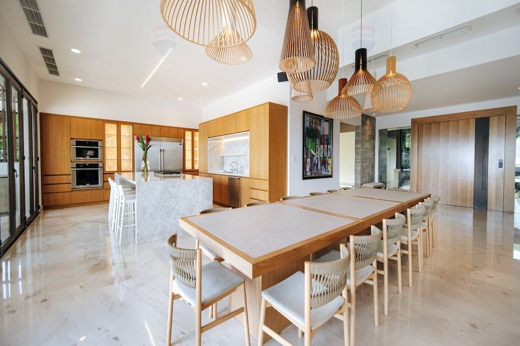 Cortez Amarillo 4 | Newly Renovated 5-Bedroom Ocean-View Luxury Home in Reserva Conchal