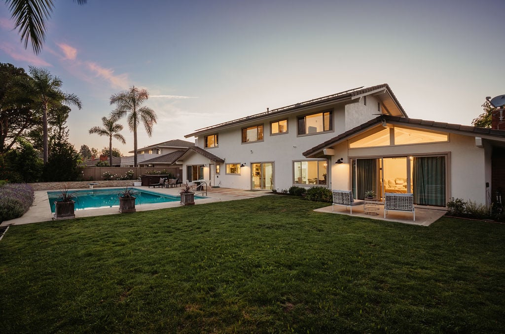 11042 Hunting Horn Drive, North Tustin, CA 