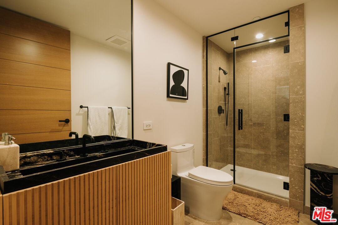 6250 Hollywood Blvd, #14A