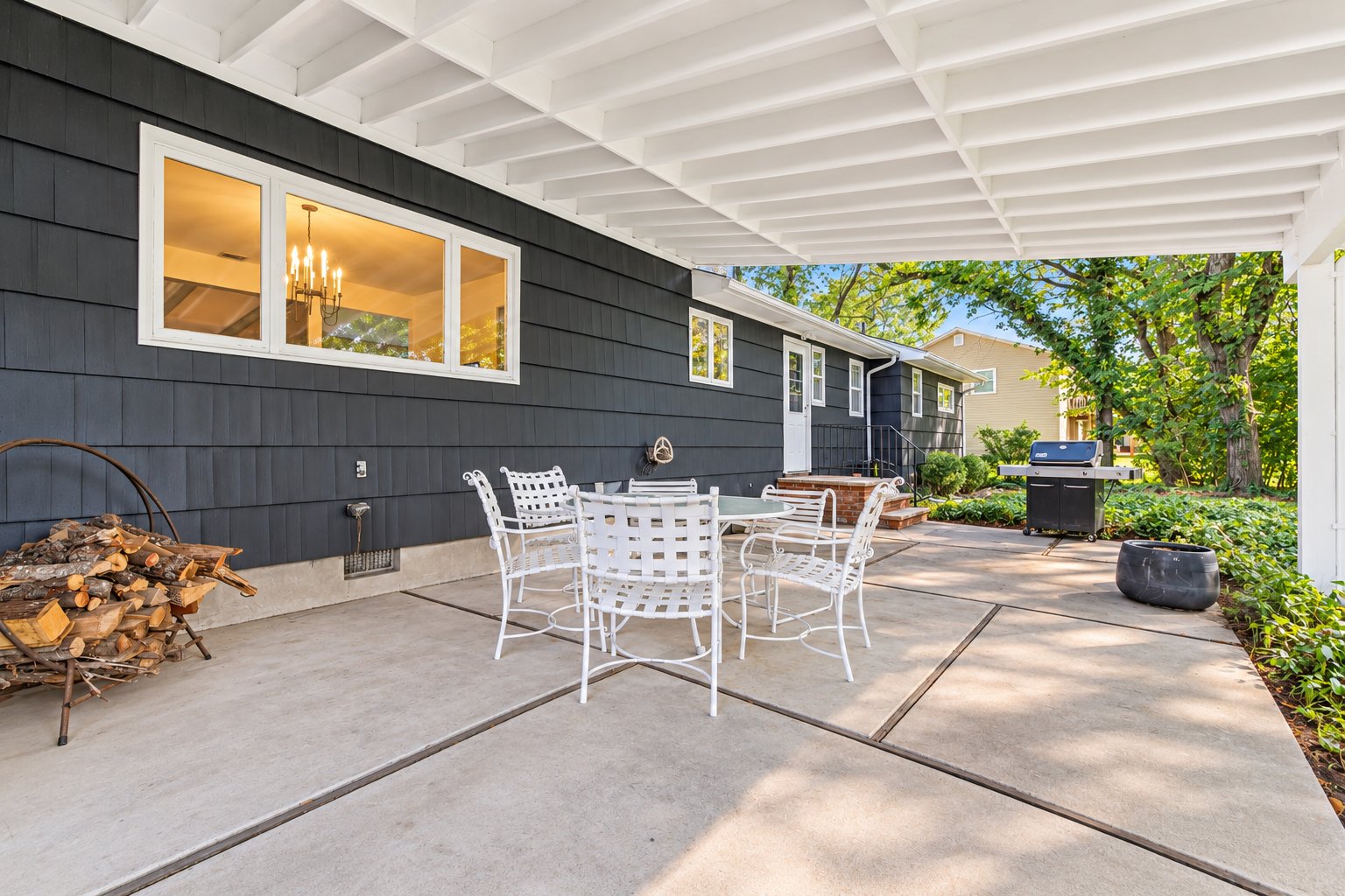 Expansive Ranch in Livingston