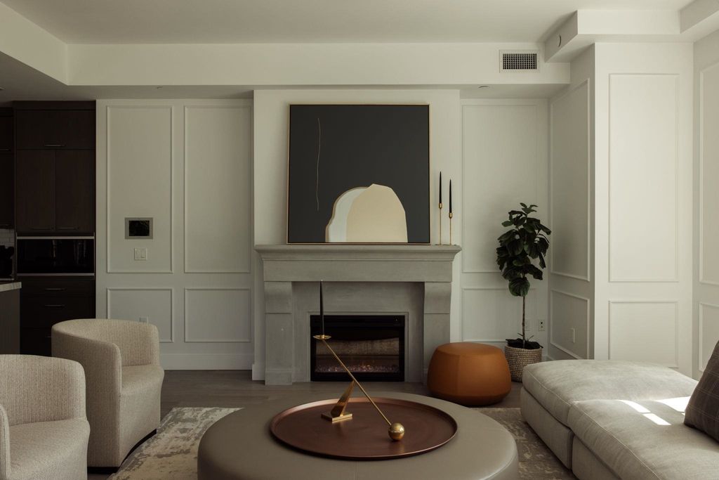 1009 Laurier Ave, #ph2