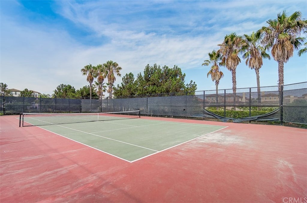 7461 Shelter Cove Cir