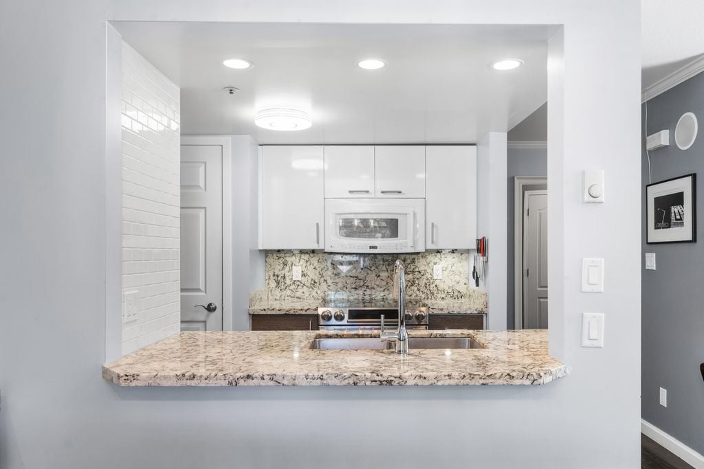 2885 E Kent Ave North, #24