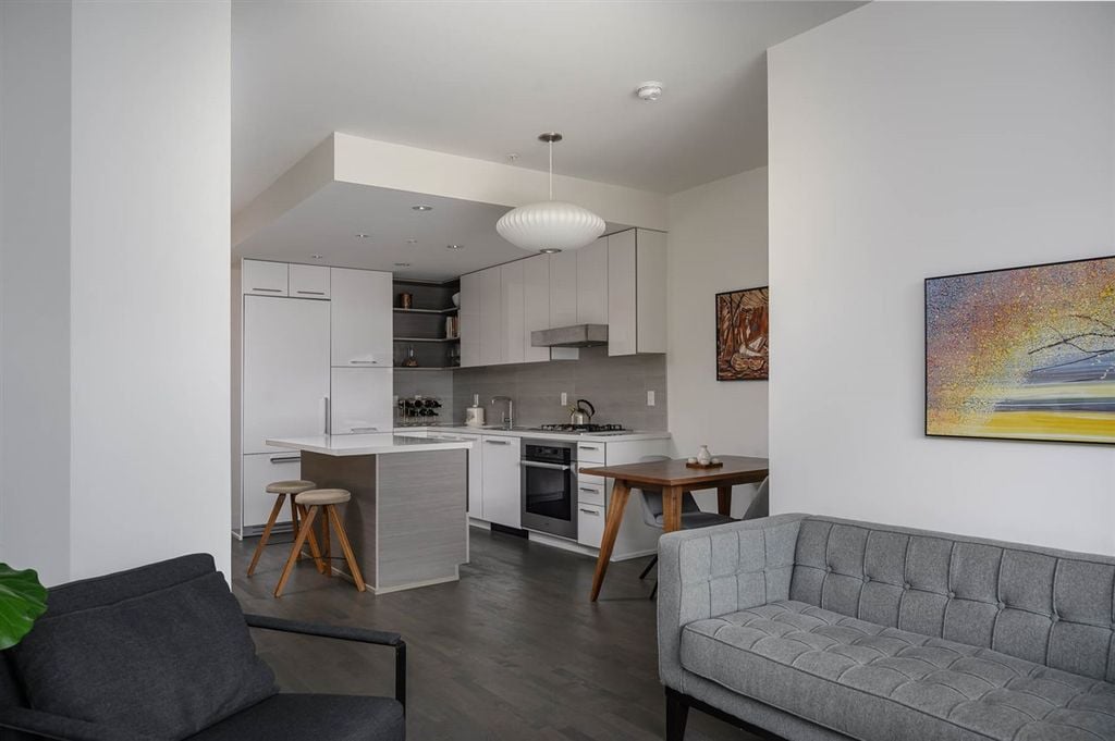 1628 W 4th Ave, #209