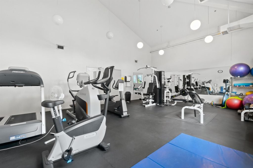 1869 Spyglass Pl, #211