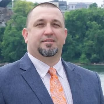 Jeremy Landreth Chattanooga, TN Real Estate Agent Headshot