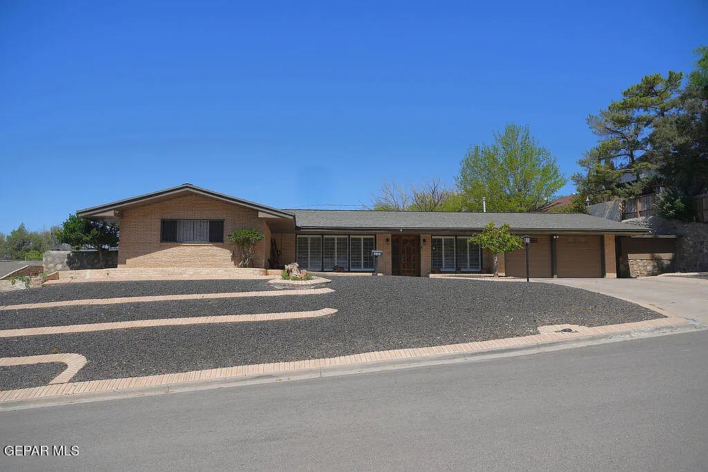 4313 Okeefe Dr