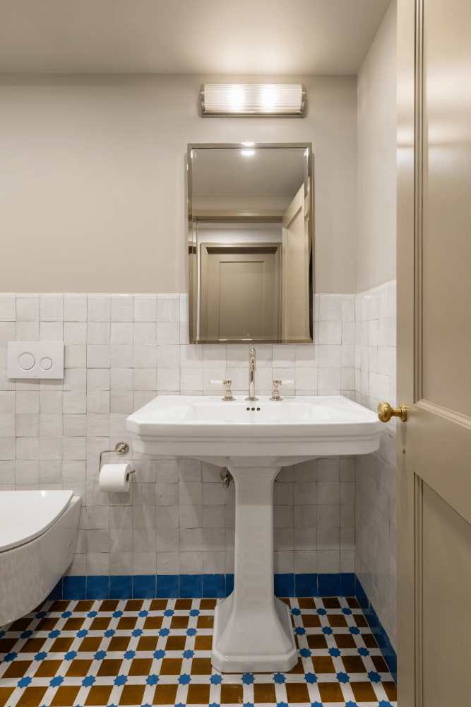 15 JONES Street 6A