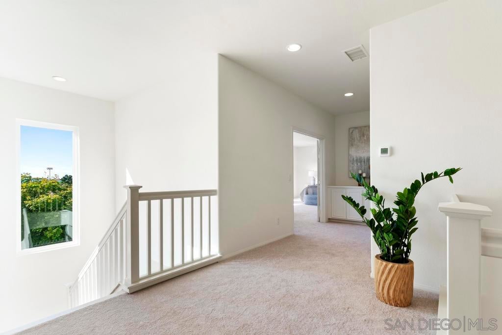 6579 Robinea Dr
