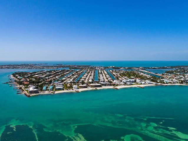 Best Neighborhoods in Key Colony Beach 