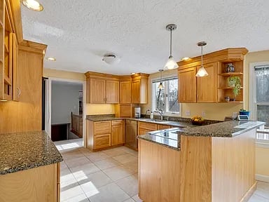 430 River Rd