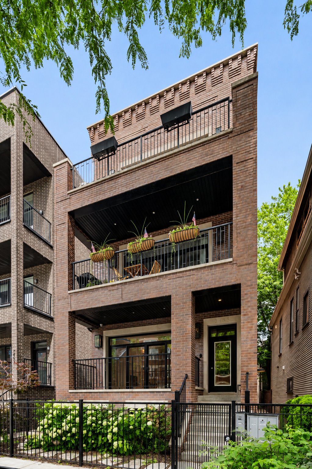 2455 N Racine Unit 3 