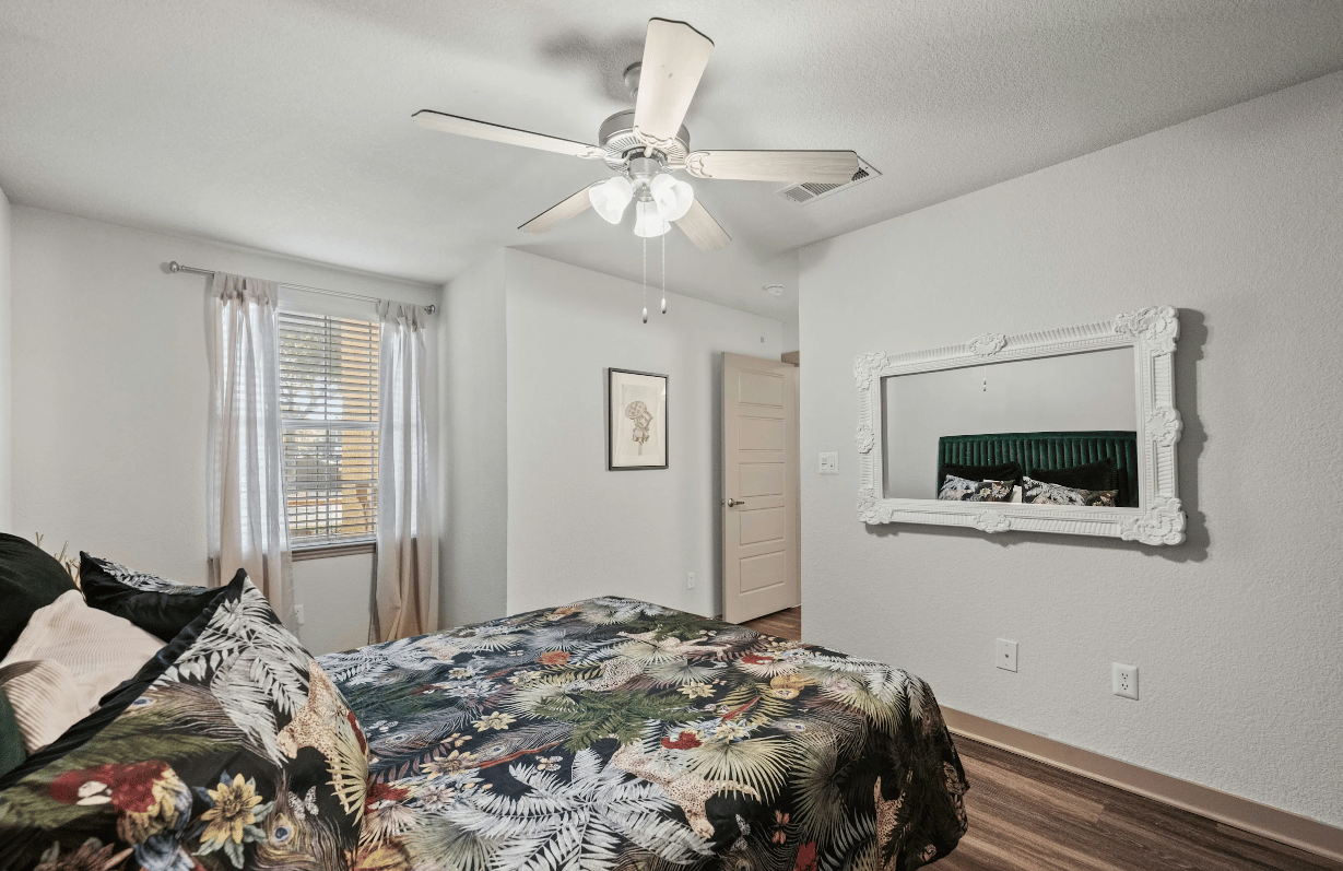 Lease today and secure 4 weeks free on select floor plans!* 