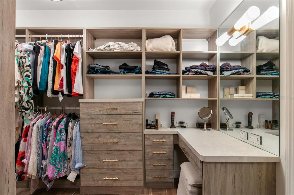 1111 RITZ CARLTON DRIVE Unit: 1701