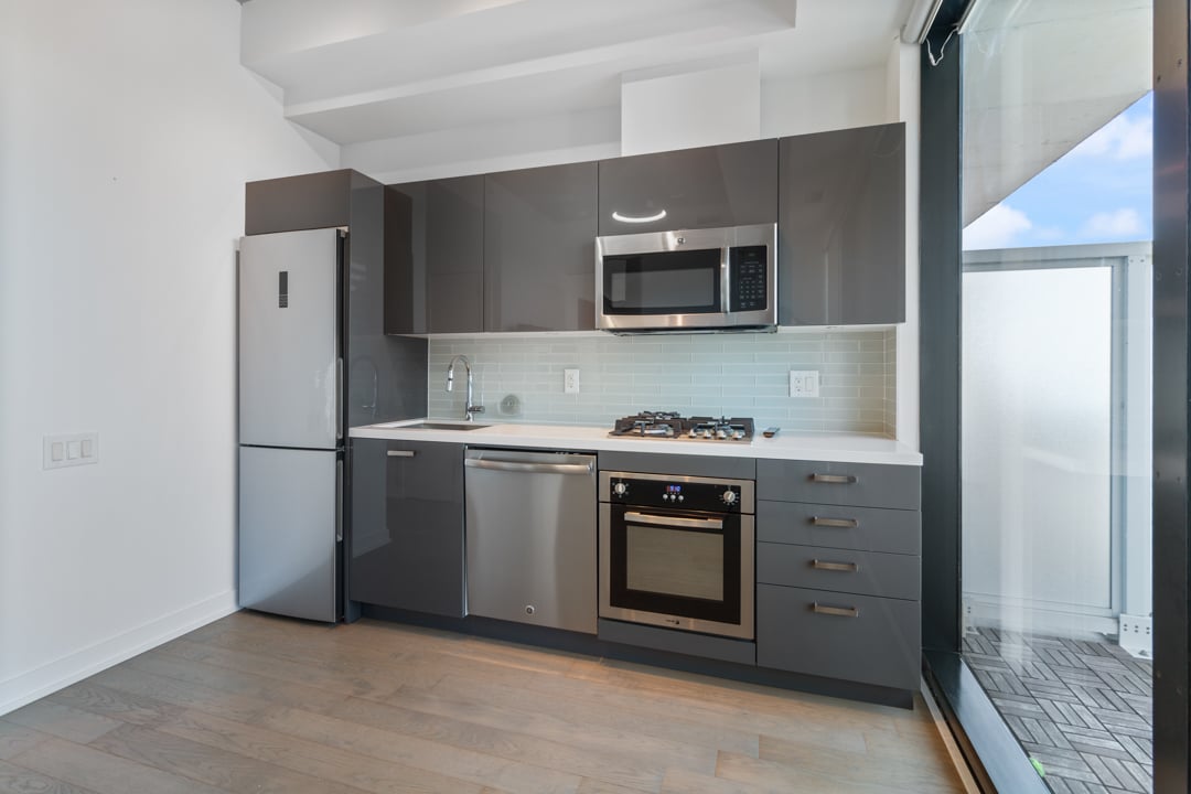 11 Charlotte St #Ph05