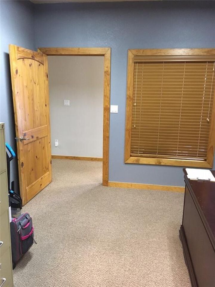 Georgetown Office Condo - 900 SF | 3 Offices + Conference