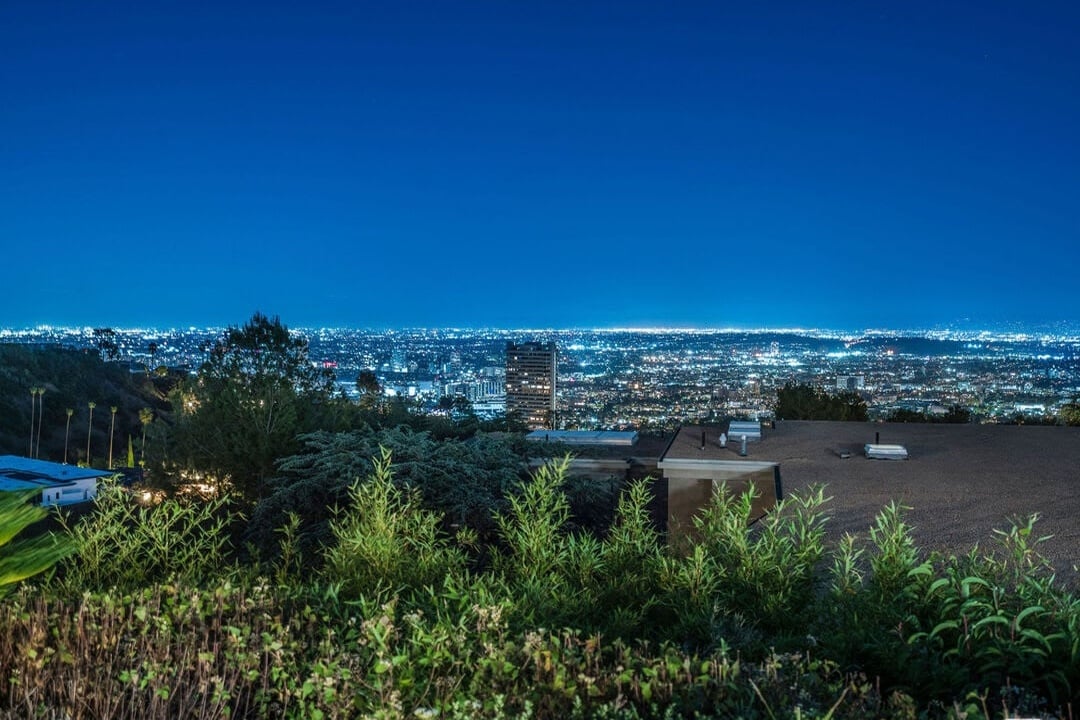 View Noble