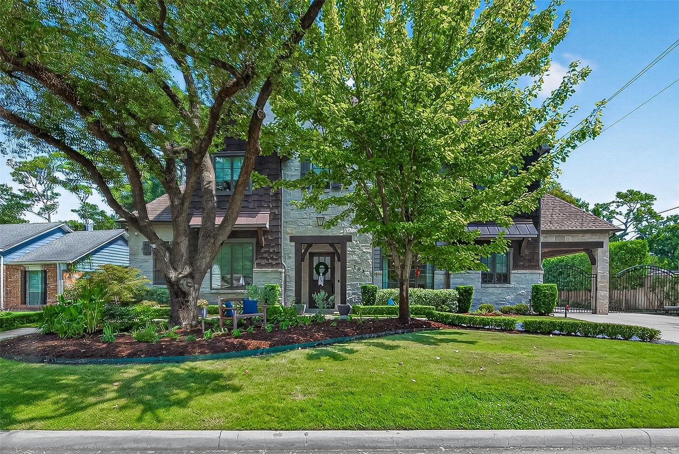 706 Wax Myrtle Ln