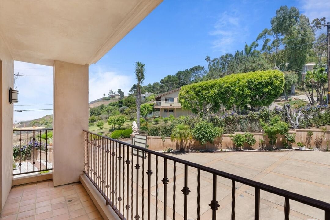 Puesta Del Sol St, 90265