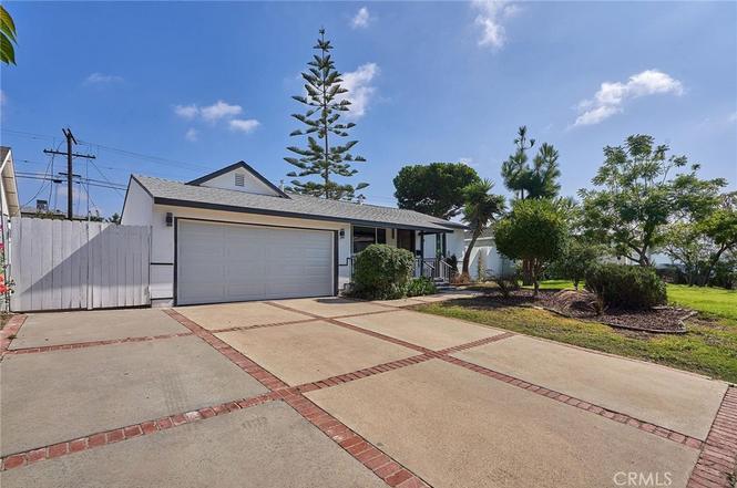 7906 Kittyhawk Ave