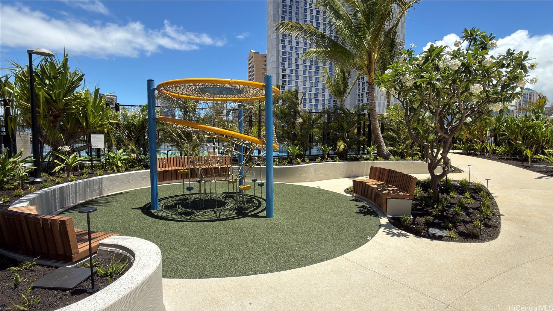 333 Ward Avenue #3510