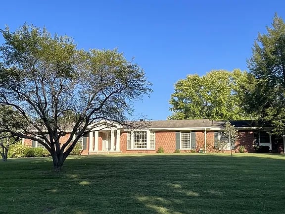 1313 Oak Hill Dr