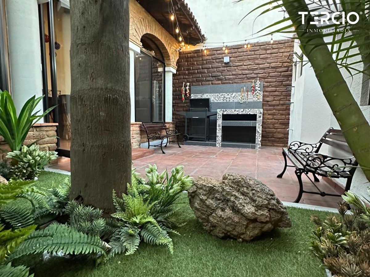 Casa en Venta por la Expo Guadalajara  $7'450,000.00 MN