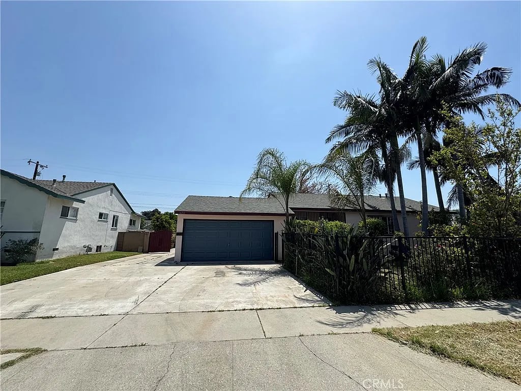 1650 S Tamar Dr
