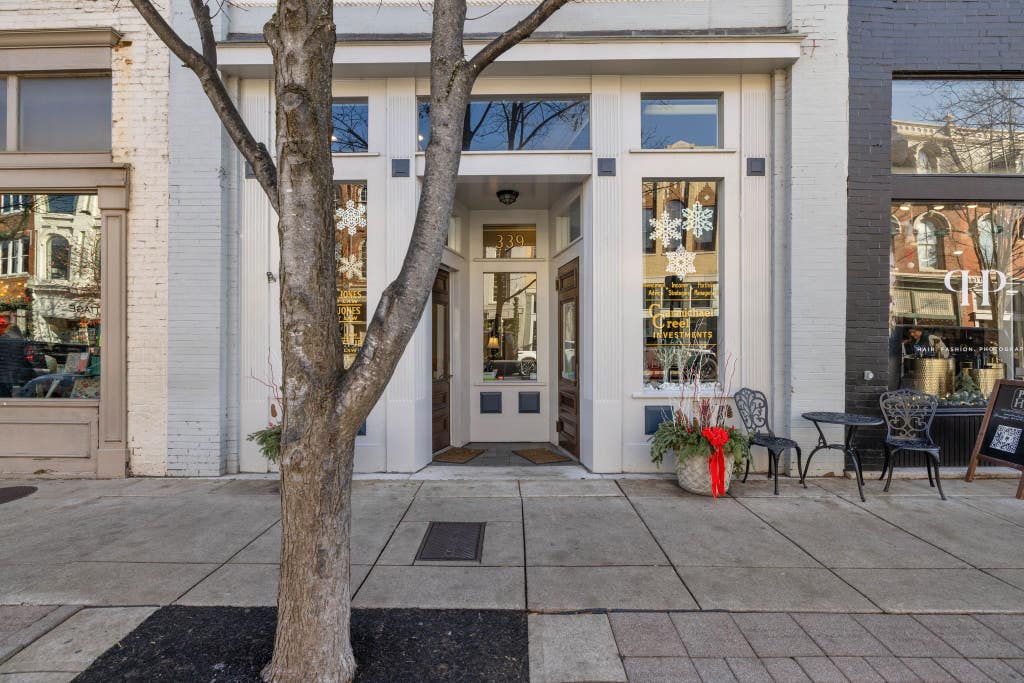 339 Main St