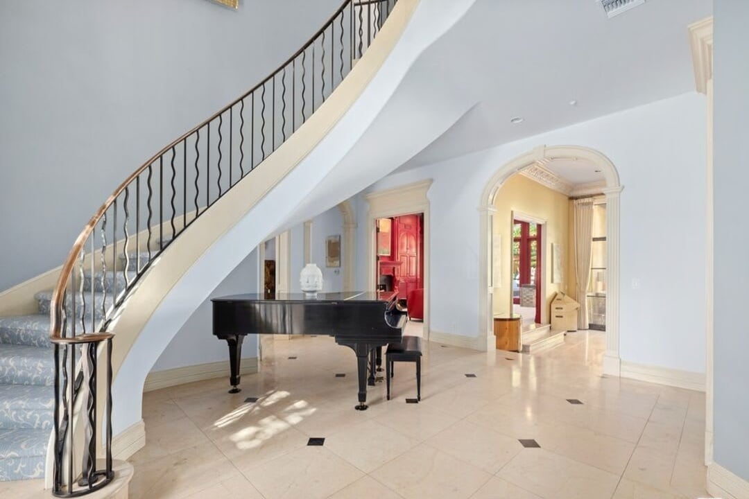 Chateau Sapphire
