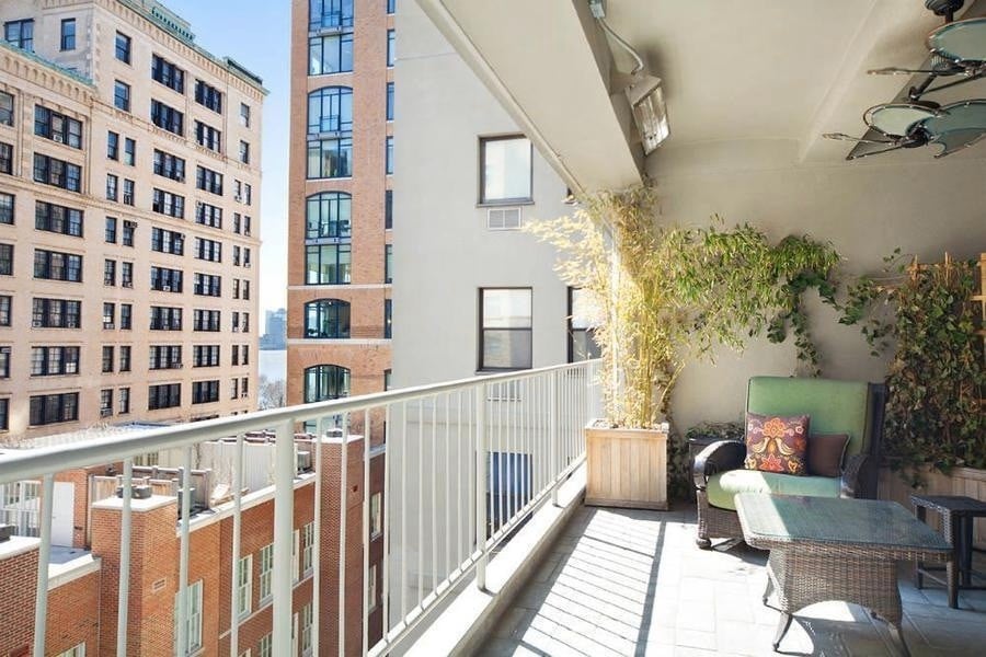 380 West 12th Street #6D
