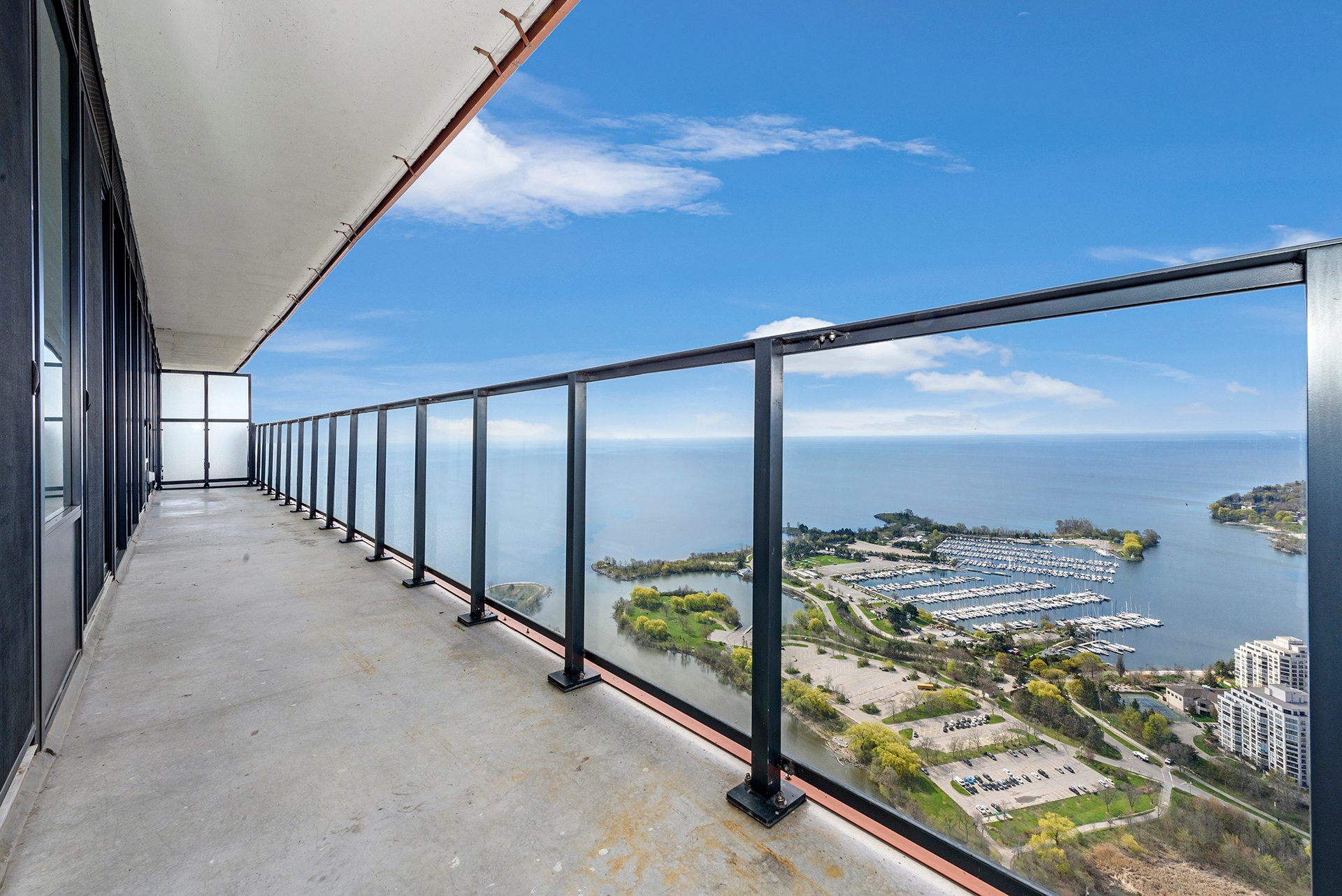 30 Shore Breeze Drive Unit: 5708