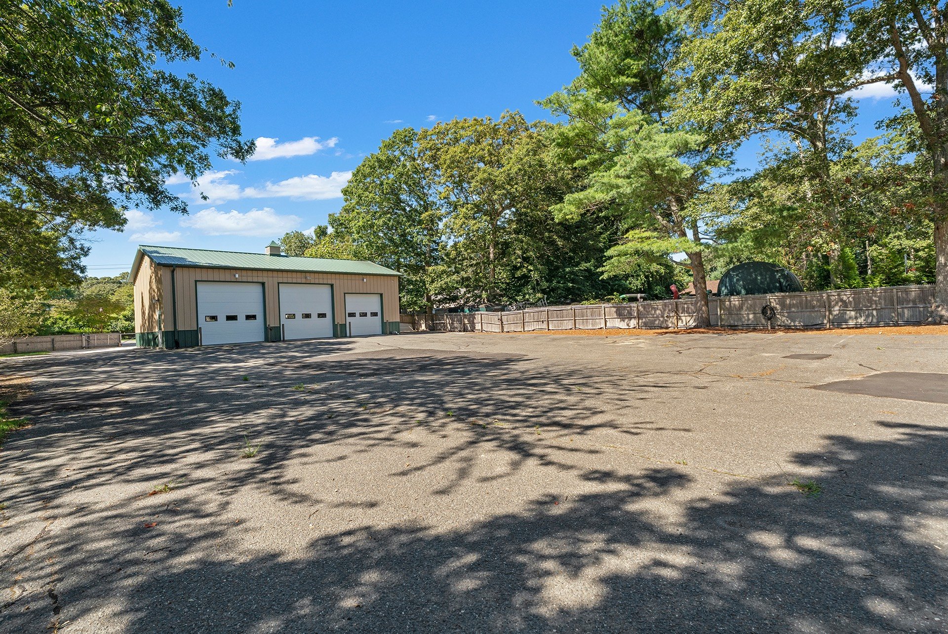 199 Fort Pond Blvd