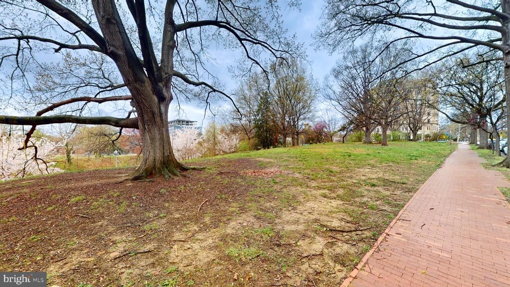 1001 26TH NW 705