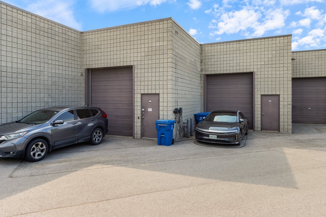 49&50-588 Edward Ave