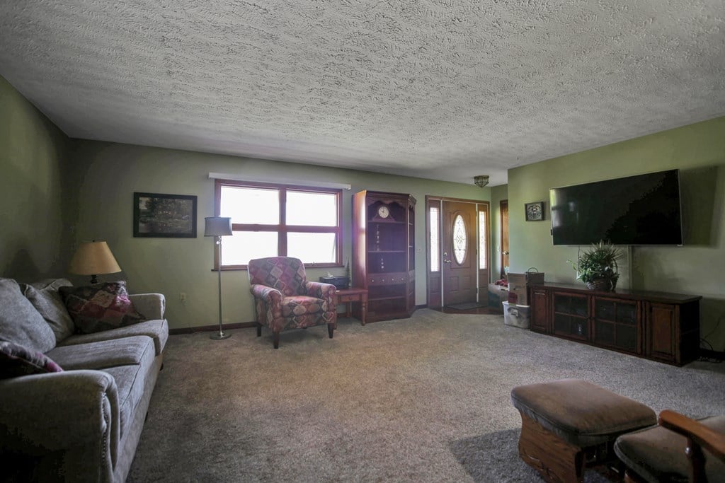 589 New Road