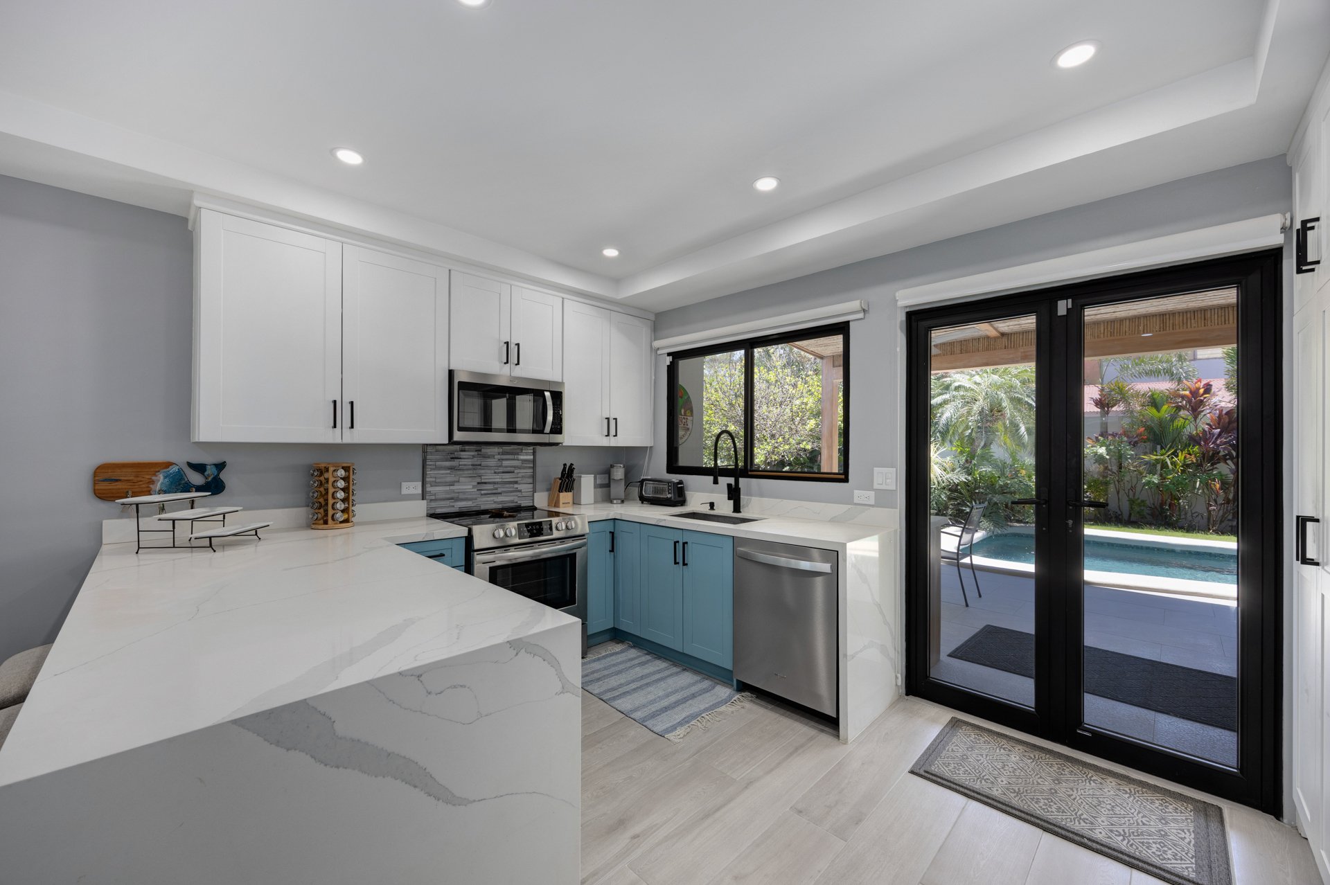 Casa Nueva Vida | Great investment property in Playa Potrero!