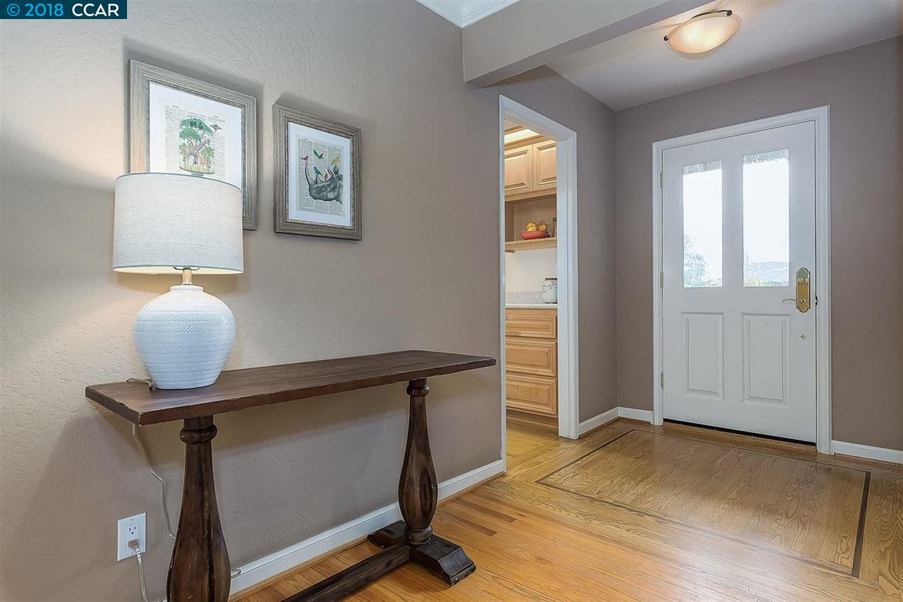 1853 Del Rio Dr